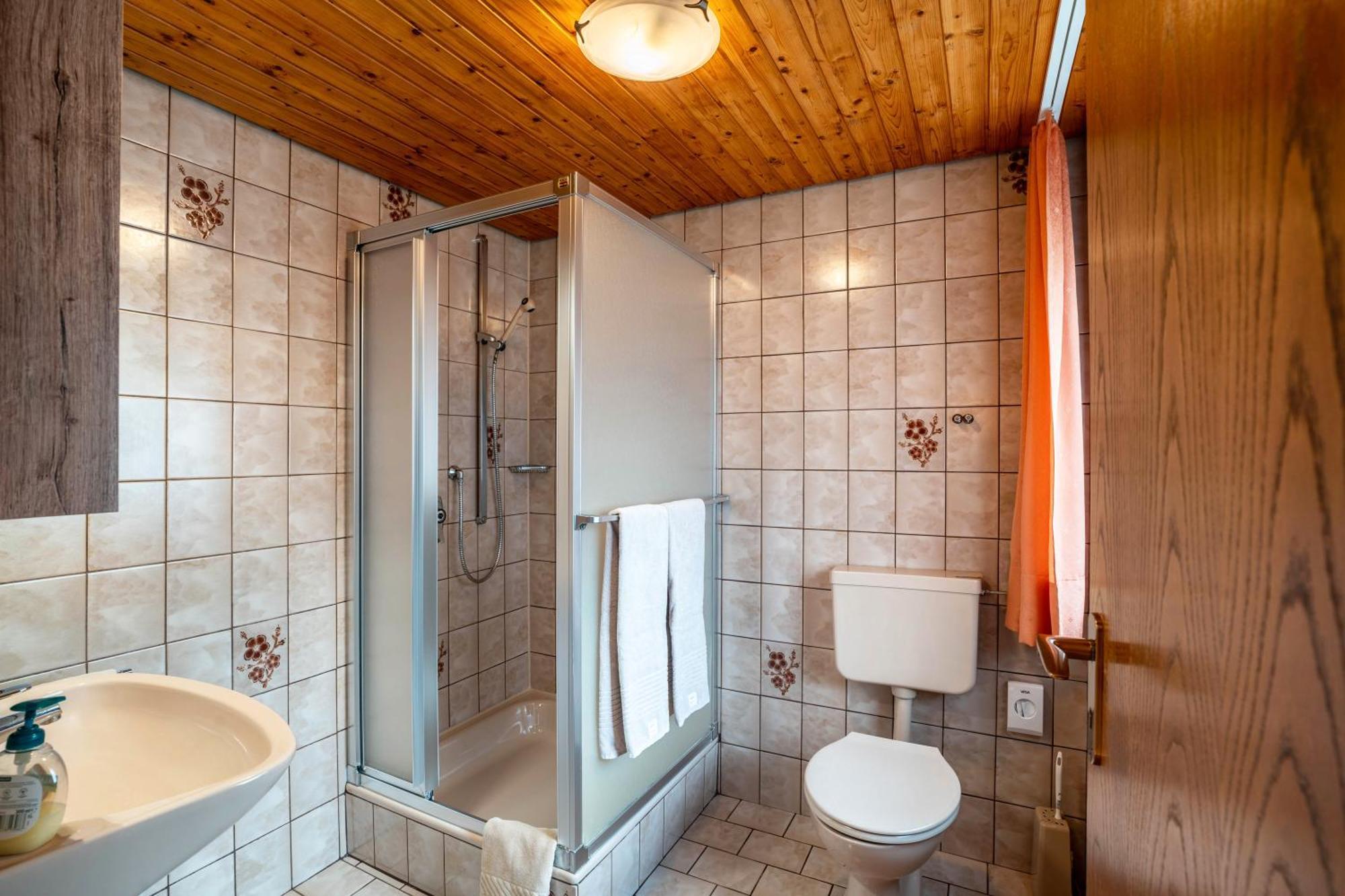 Haus Am Kaltenbach Enzklösterle Buitenkant foto